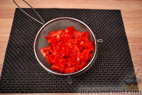 Пита "Кассери" (сырный пирог с беконом и помидорами)