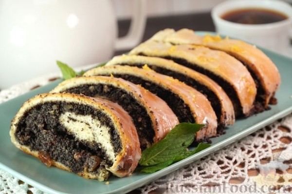 Польский маковец (дрожжевой рулет с маком)