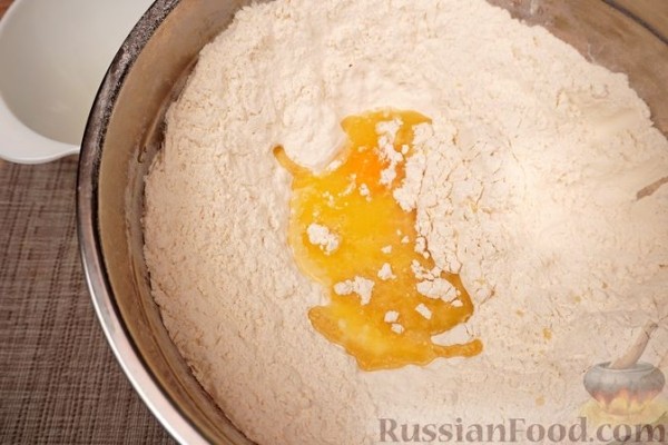 Ретеш (штрудель по-венгерски) с вишней и маком