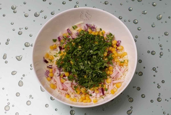 Слойки с ветчиной и сыром