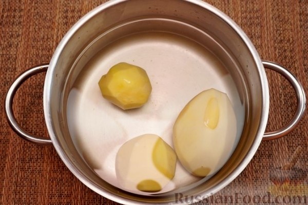 Картофельные мини-пиццы с шампиньонами и морковью