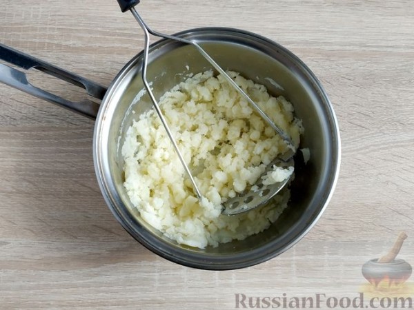 Рыбник с селёдкой, из картофельного теста