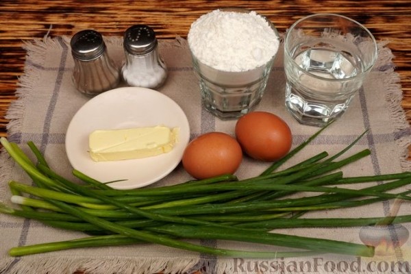 Бездрожжевые пирожки с яйцом и зелёным луком (в духовке)