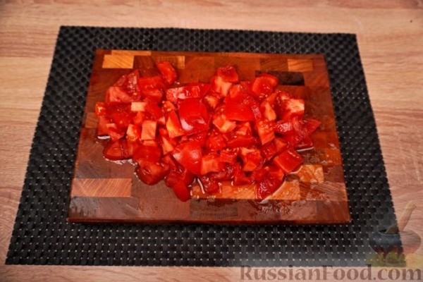 Пита "Кассери" (сырный пирог с беконом и помидорами)