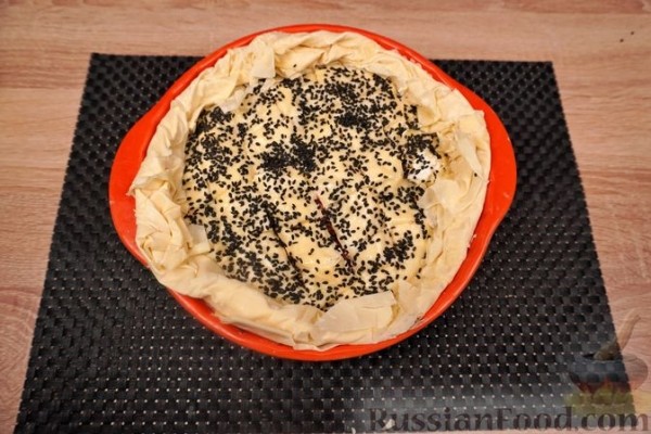 Пита "Кассери" (сырный пирог с беконом и помидорами)