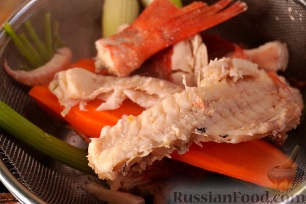 Рыбный суп (балык чорбасы) из морского окуня