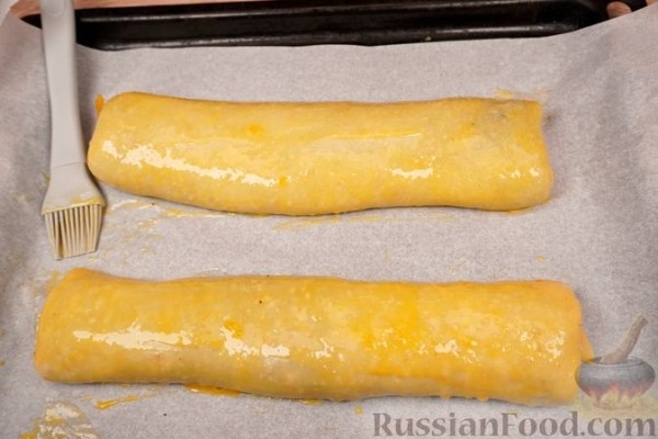 Маковый рулет с орехами