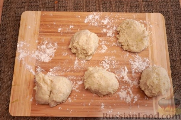 Картофельные мини-пиццы с шампиньонами и морковью