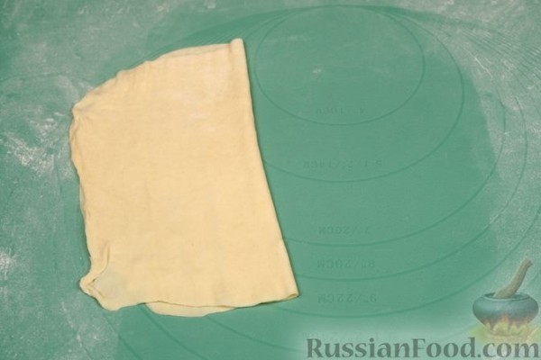 Бездрожжевые пирожки с яйцом и зелёным луком (в духовке)