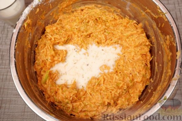 Кабачковые маффины с сыром