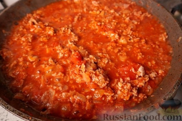 Мусака из запечённых баклажанов, с мясным фаршем