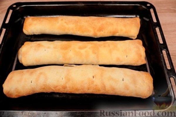 Ретеш (штрудель по-венгерски) с вишней и маком