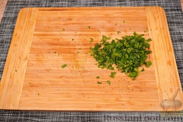 Фаршированные грибы с беконом и сладким перцем
