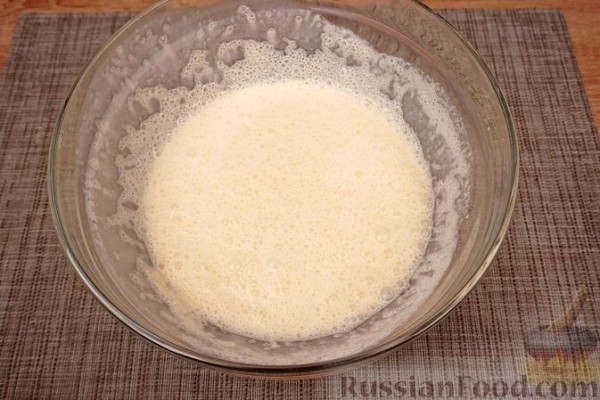 Абрикосовый пирог со сливочной заливкой