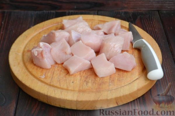 Шашлычки из куриного филе в йогуртовом маринаде, с беконом