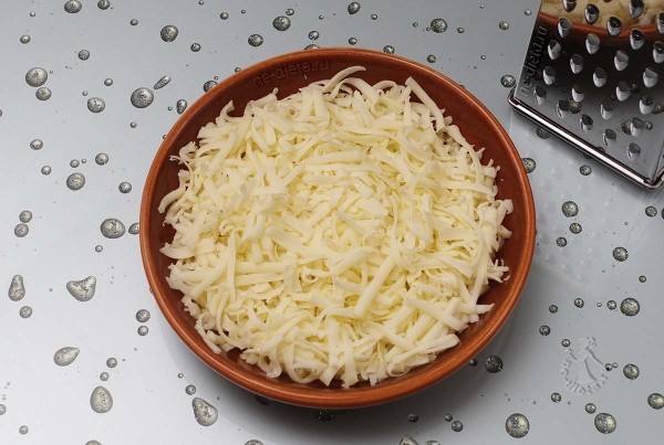 Слойки с ветчиной и сыром