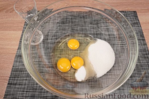 Клубничный ревани