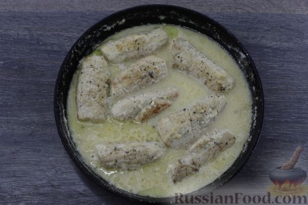 Крученики из свинины с грибами в сметанном соусе