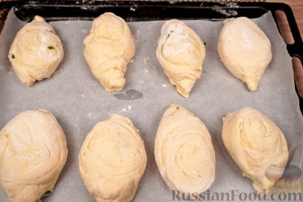 Самса с сыром и зеленью