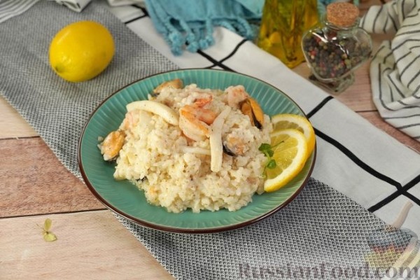 Ризотто с морепродуктами по-гречески