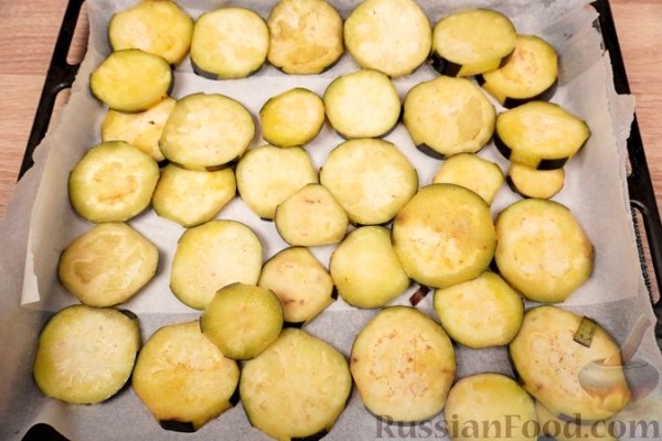 Мусака из запечённых баклажанов, с мясным фаршем