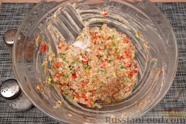 Фаршированные грибы с беконом и сладким перцем