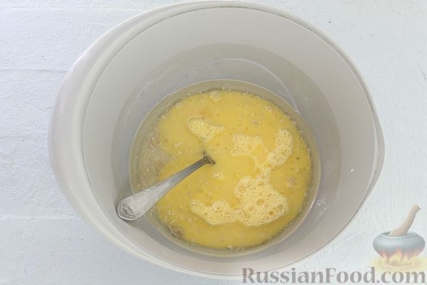Дрожжевой пирог с ягодами и штрейзелем