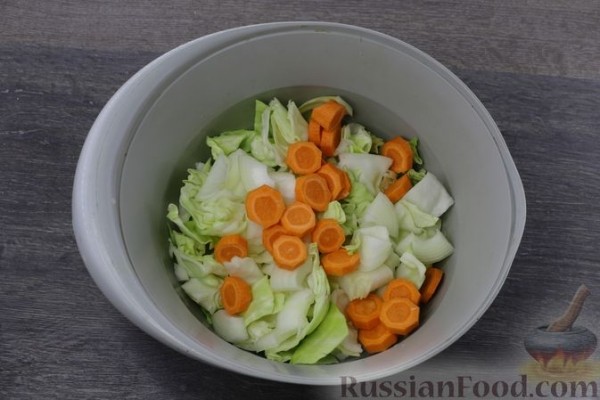 Запечённая курица с рисом и овощами (в рукаве)