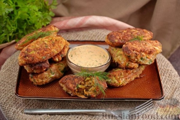 Овощные палочки из кабачков, с овсяной мукой и сыром