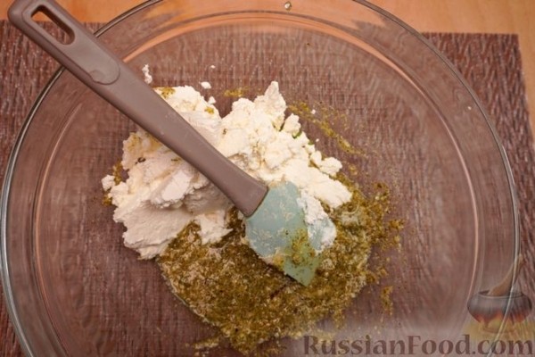 Пирог-рикотник "Подсолнух" со шпинатной начинкой