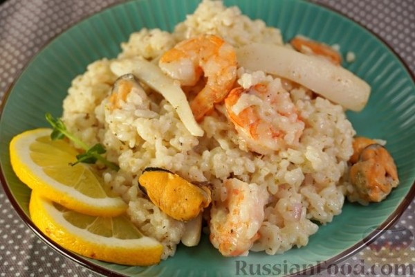 Ризотто с морепродуктами по-гречески