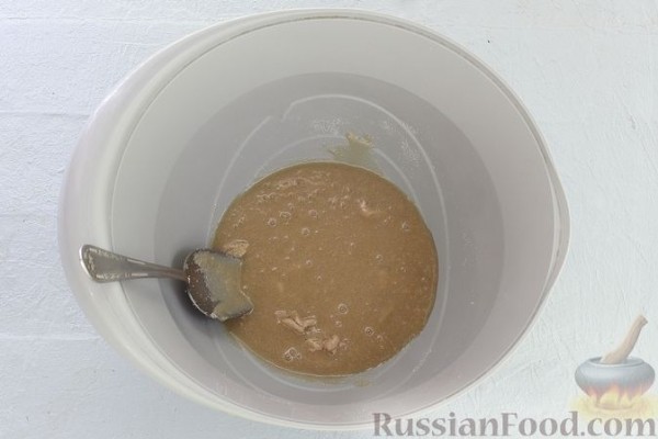Дрожжевой пирог с ягодами и штрейзелем