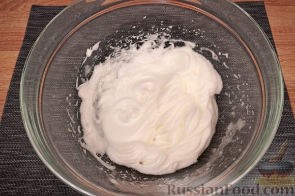 Пирог с творогом и абрикосами