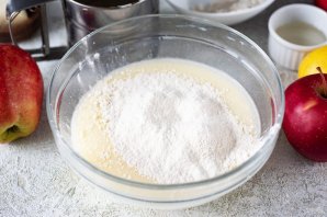 Блинчики с яблоками
