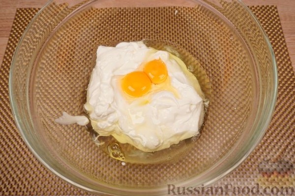 Пирог с вишней и миндалём