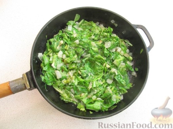 Молодой картофель, запечённый со шпинатом и сыром