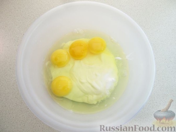 Молодой картофель, запечённый со шпинатом и сыром