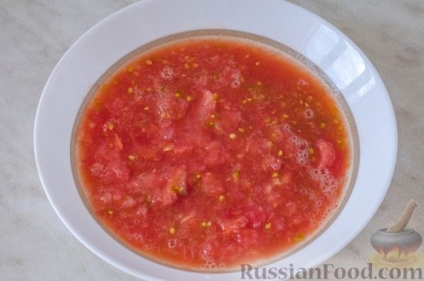 Щи с копченой колбасой и сосисками
