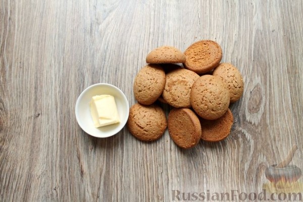 Муссовый творожно-сливочный торт с печеньем, клубникой и желе