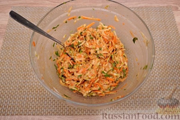 Овощные палочки из кабачков, с овсяной мукой и сыром