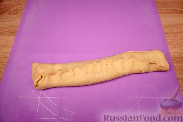 Ретеш (штрудель по-венгерски) с вишней и маком