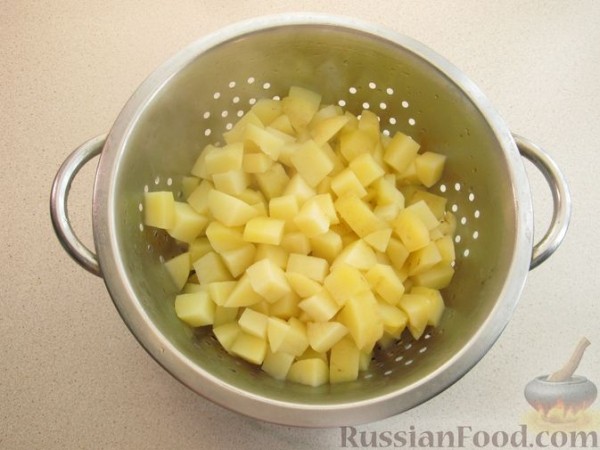 Молодой картофель, запечённый со шпинатом и сыром