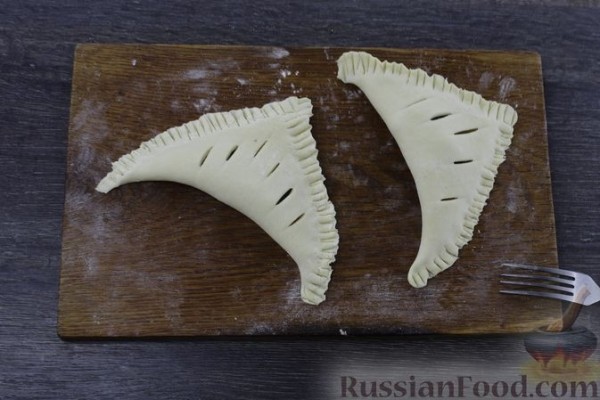 Слоёные пирожки с повидлом