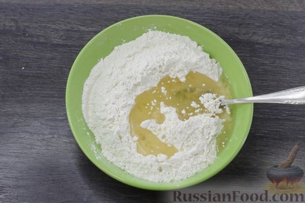 Постный тёртый пирог с малиной