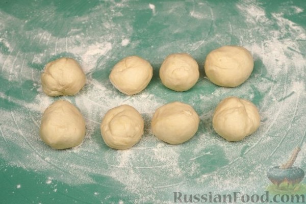Бездрожжевые пирожки с яйцом и зелёным луком (в духовке)