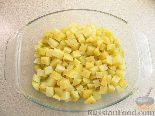 Молодой картофель, запечённый со шпинатом и сыром