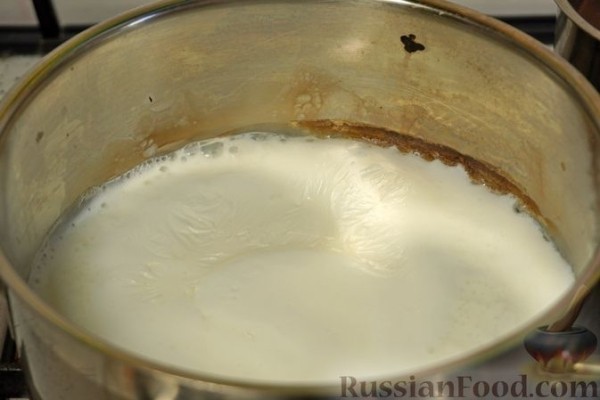 Овсяная каша с клубникой и шоколадом