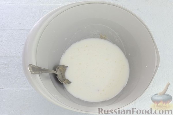 Дрожжевой пирог с ягодами и штрейзелем