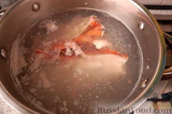 Рыбный суп (балык чорбасы) из морского окуня
