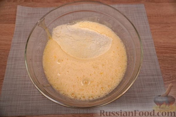 Лимонный равани с белковым кремом